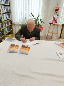 📖Spotkanie promujące tomik „Wiersze pisane ręką i sercem” autorstwa – Jana Zieńkowskiego.✍️